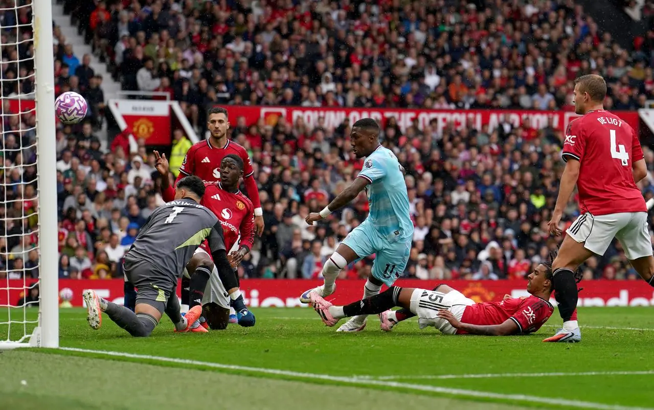 Jaidon Anthony equalises for Burnley