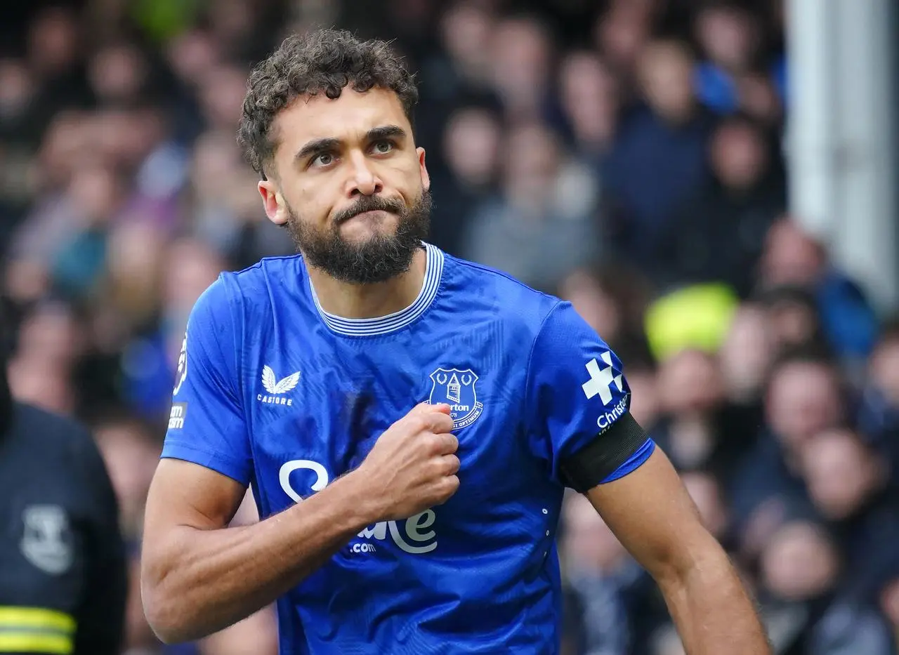 Dominic Calvert-Lewin clenches his fist