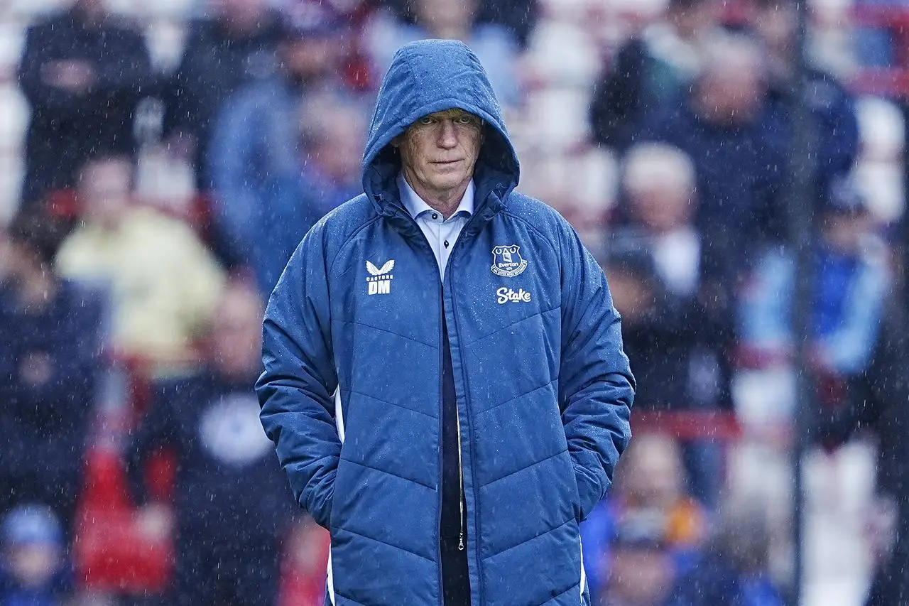 David Moyes watches on from the sidelines at Anfield