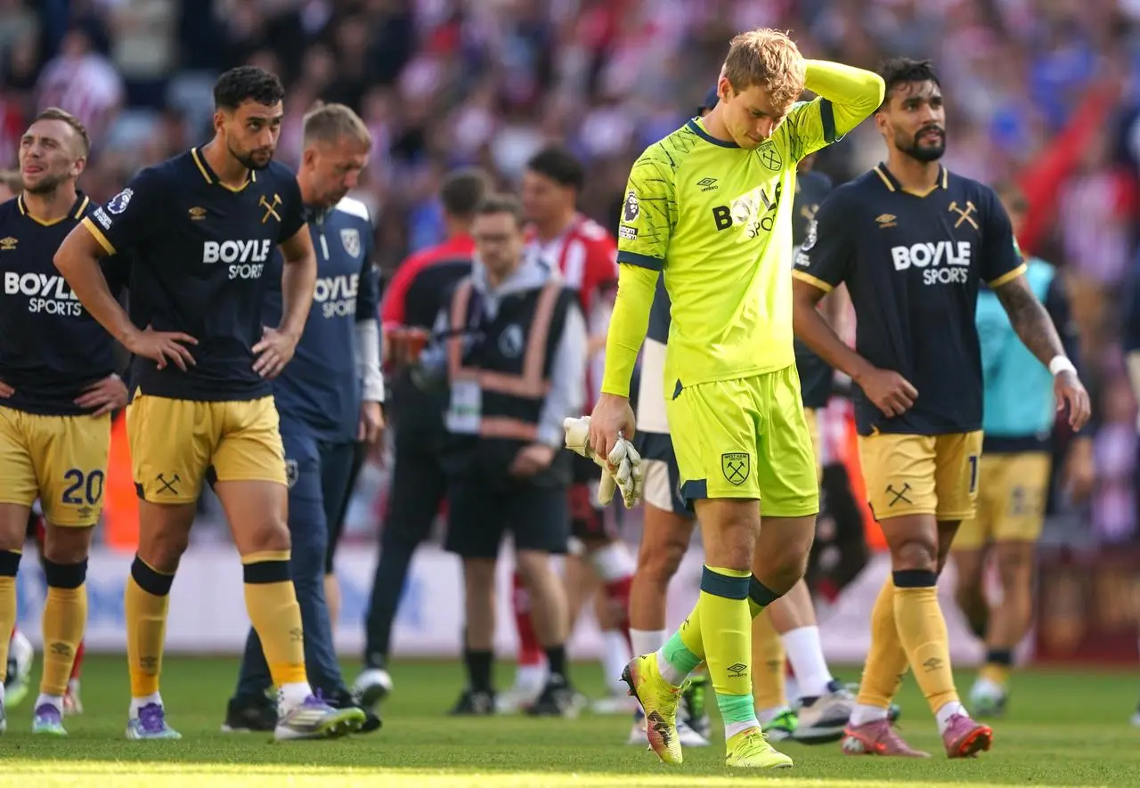 West Ham players and manager Graham Potter react to their defeat at Sunderland