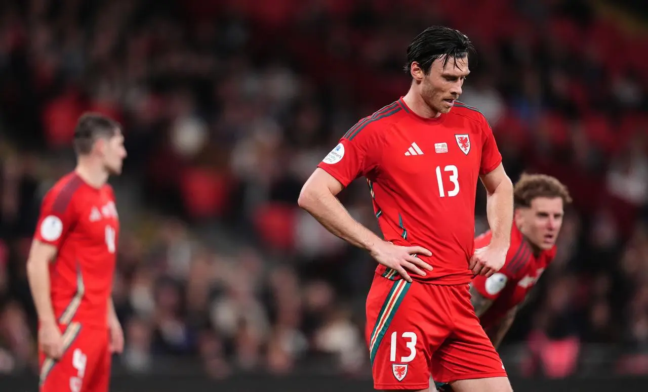 Wales players look dejected at Wembley