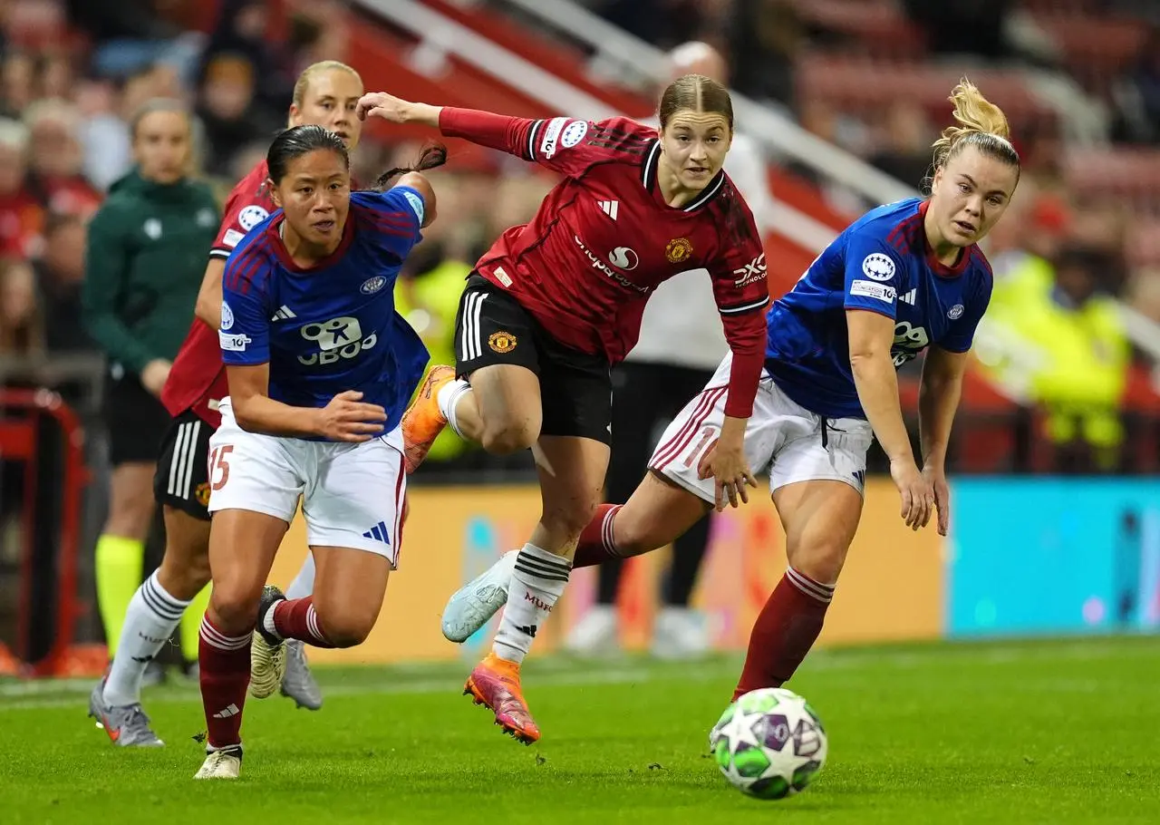 Jess Park battles for the ball