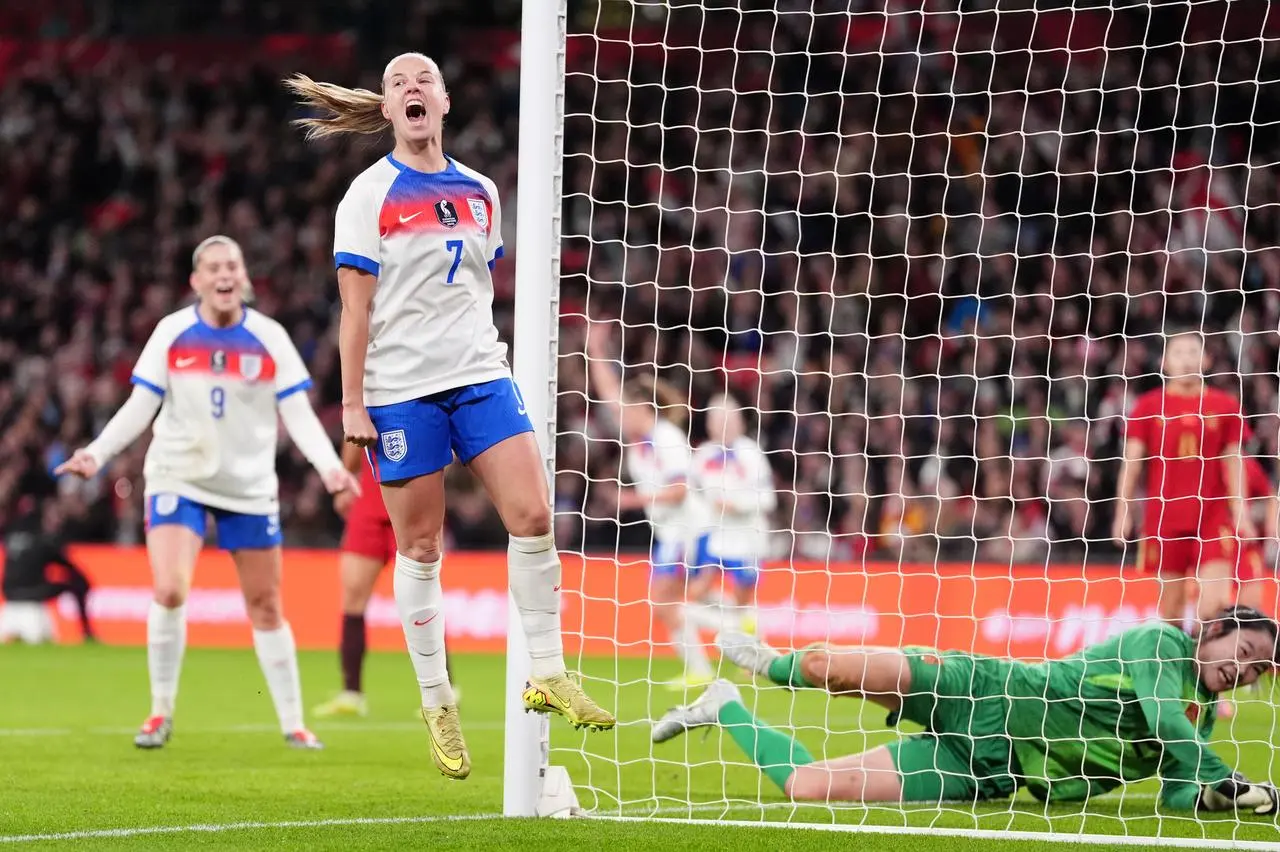 Beth Mead celebrates