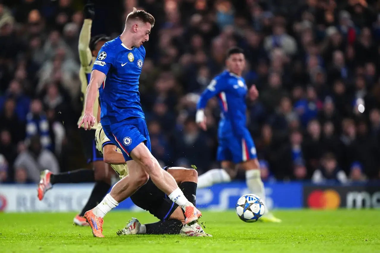 Liam Delap scores Chelsea's third goal
