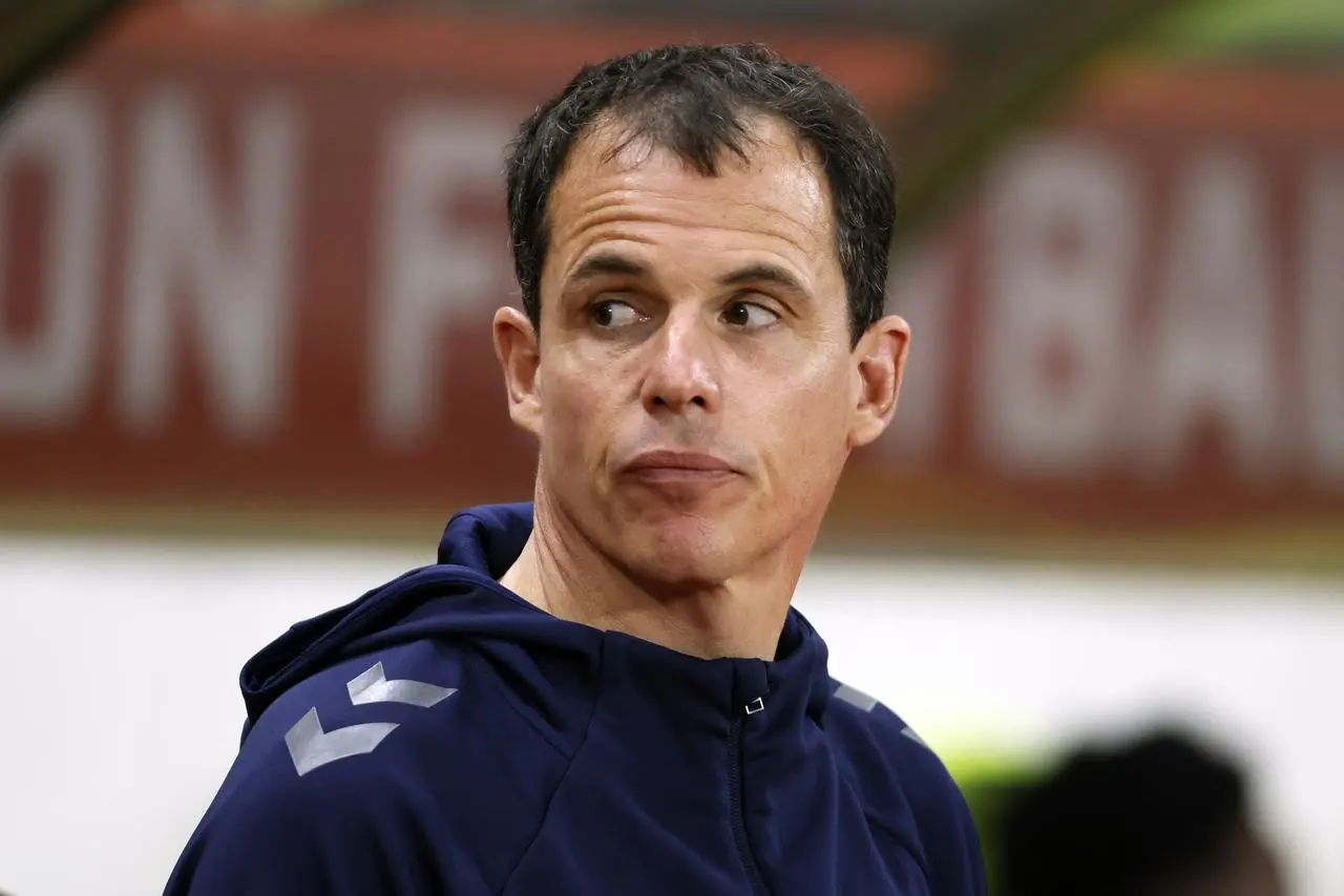 Regis Le Bris does not wish to discuss the transfer window