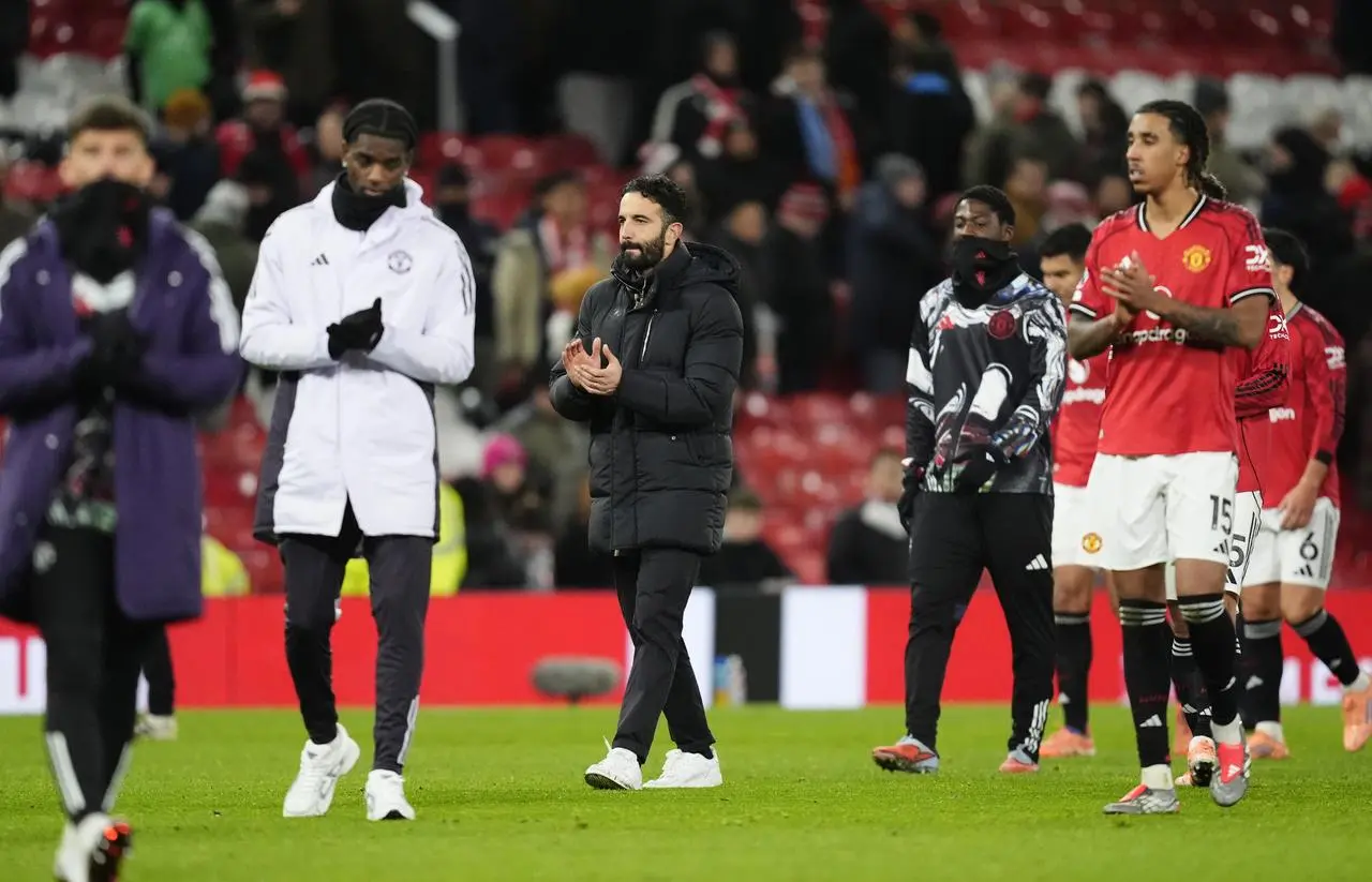 Ruben Amorim walks off