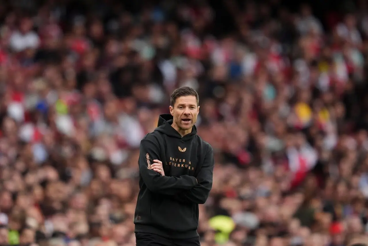 Xabi Alonso on the touchline for Bayer Leverkusen