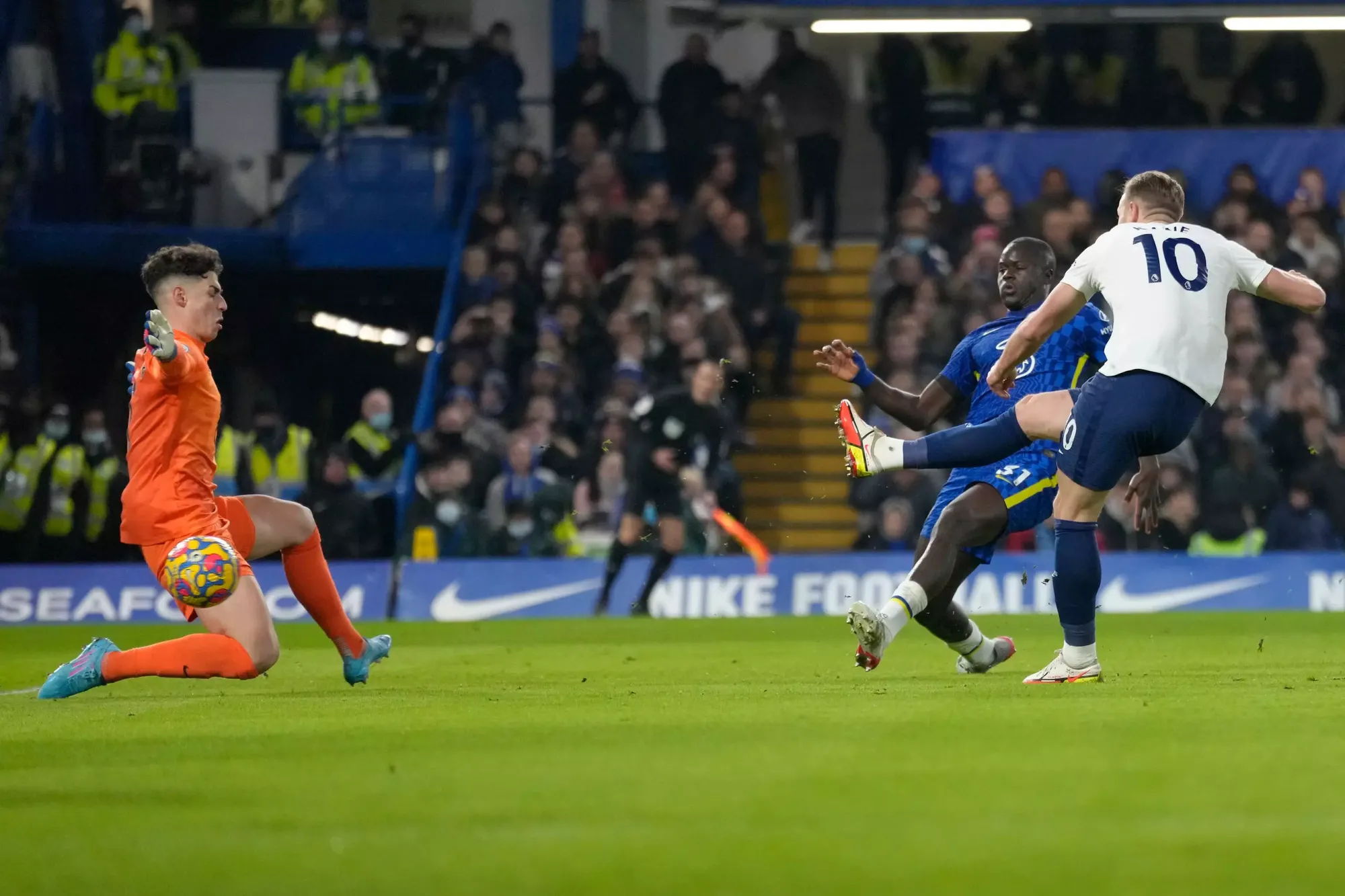 Tottenham striker Harry Kane had this effort ruled out for a foul on Thiago Silva