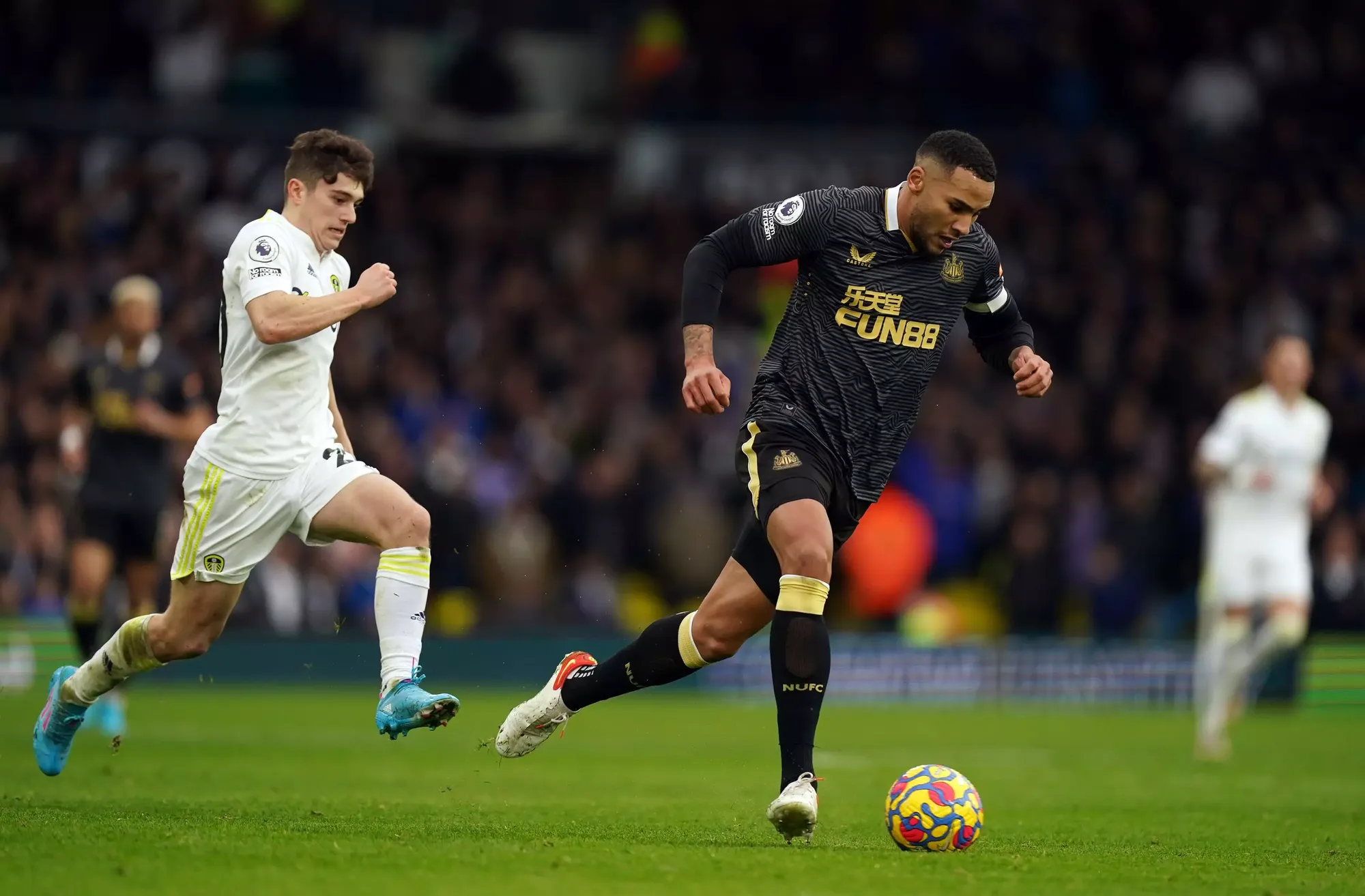 Newcastle captain Jamaal Lascelles went off injured against Leeds United