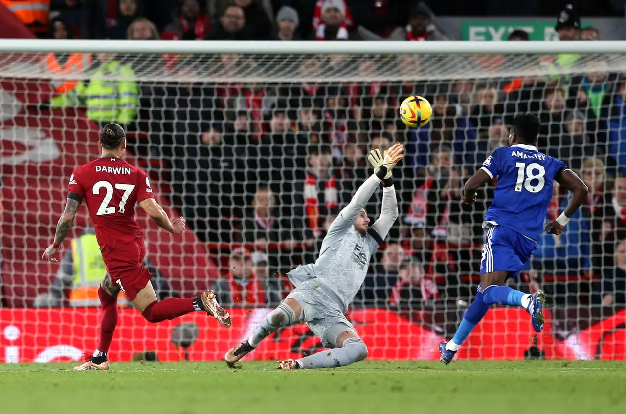 Darwin Nunez chips Leicester keeper Danny Ward