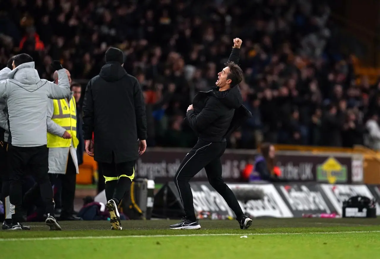 Julen Lopetegui celebrates Wolves' victory