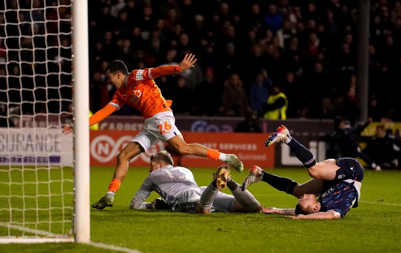 Ian Poveda scores for Blackpool