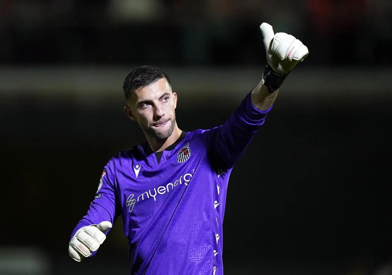 Grimsby keeper Max Crocombe