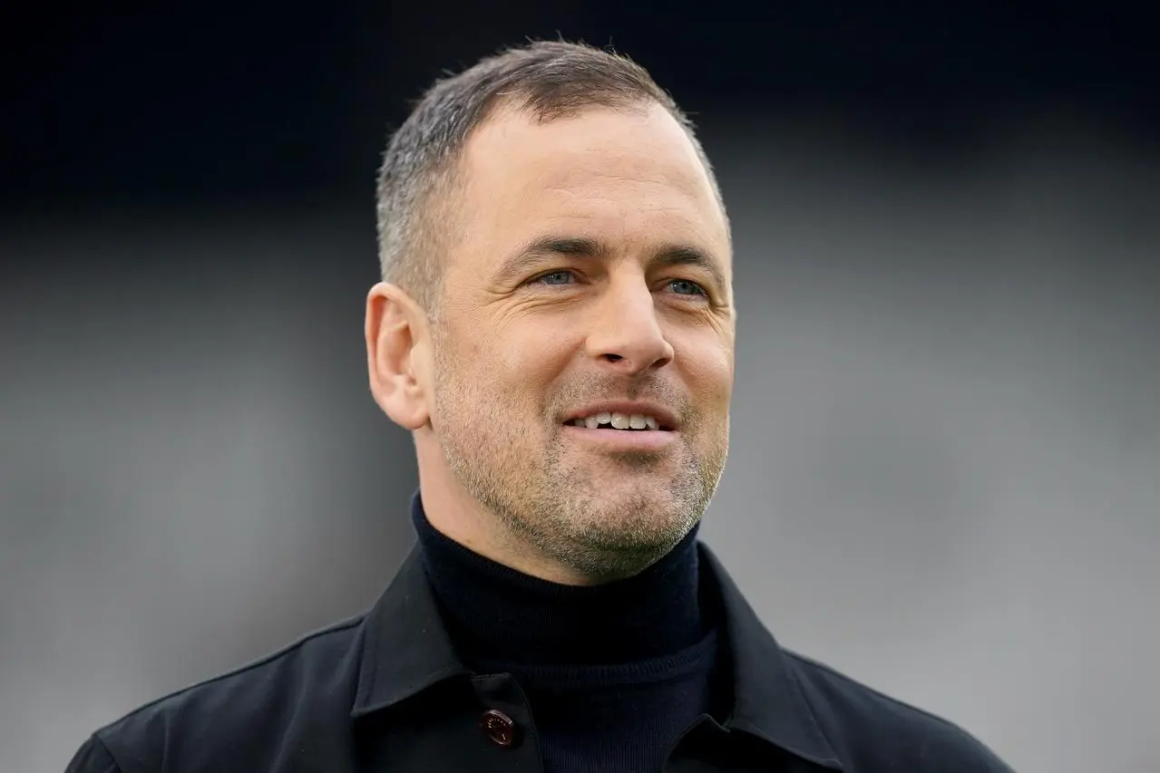 Former Chelsea midfielder Joe Cole has admitted times are tough for the club