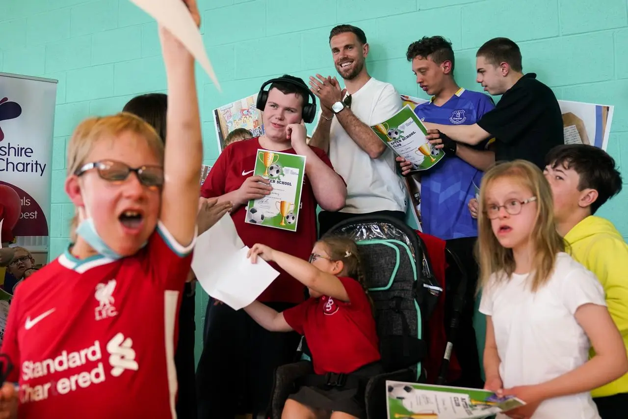 Henderson surprised children at Springfield School in Crewe in his role as ambassador for NHS Charities Together