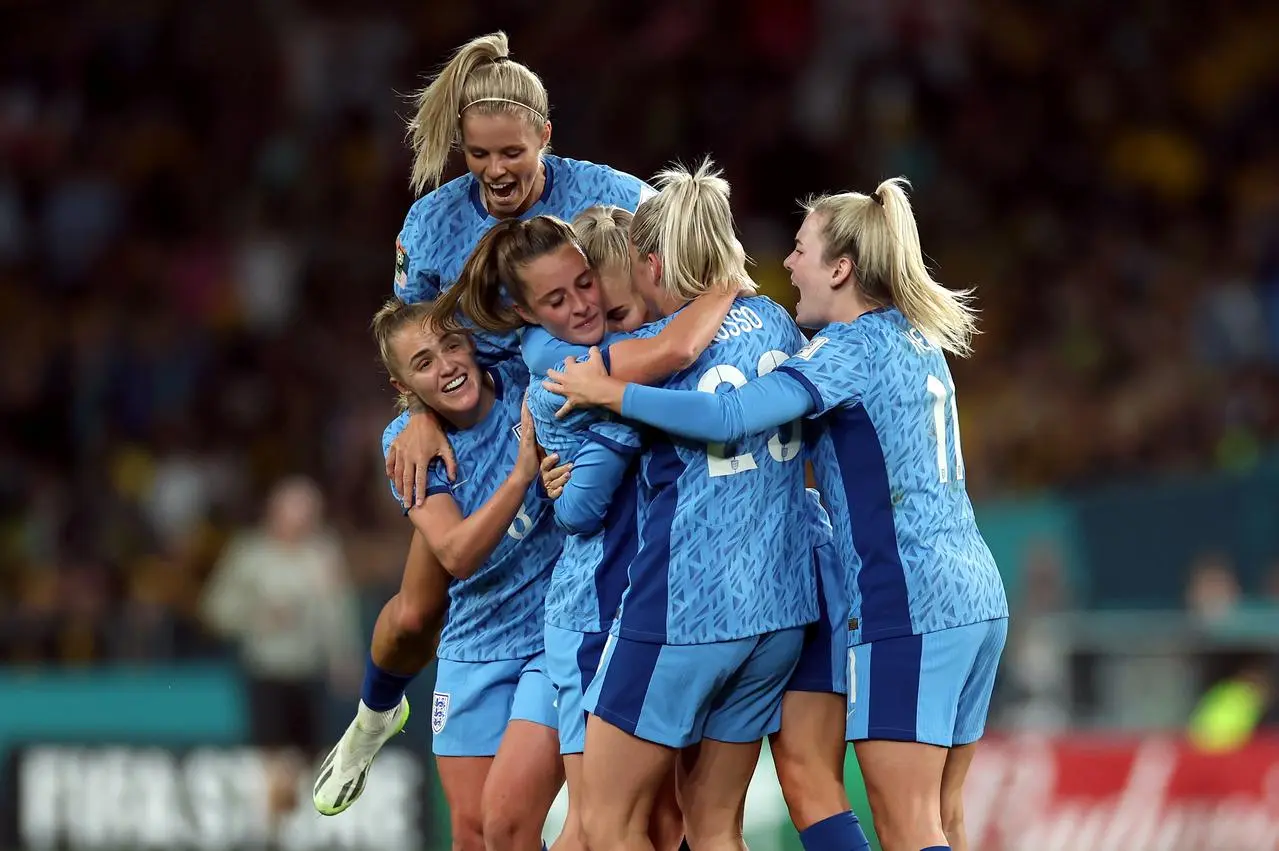 England celebrate Ella Toone's opening goal 