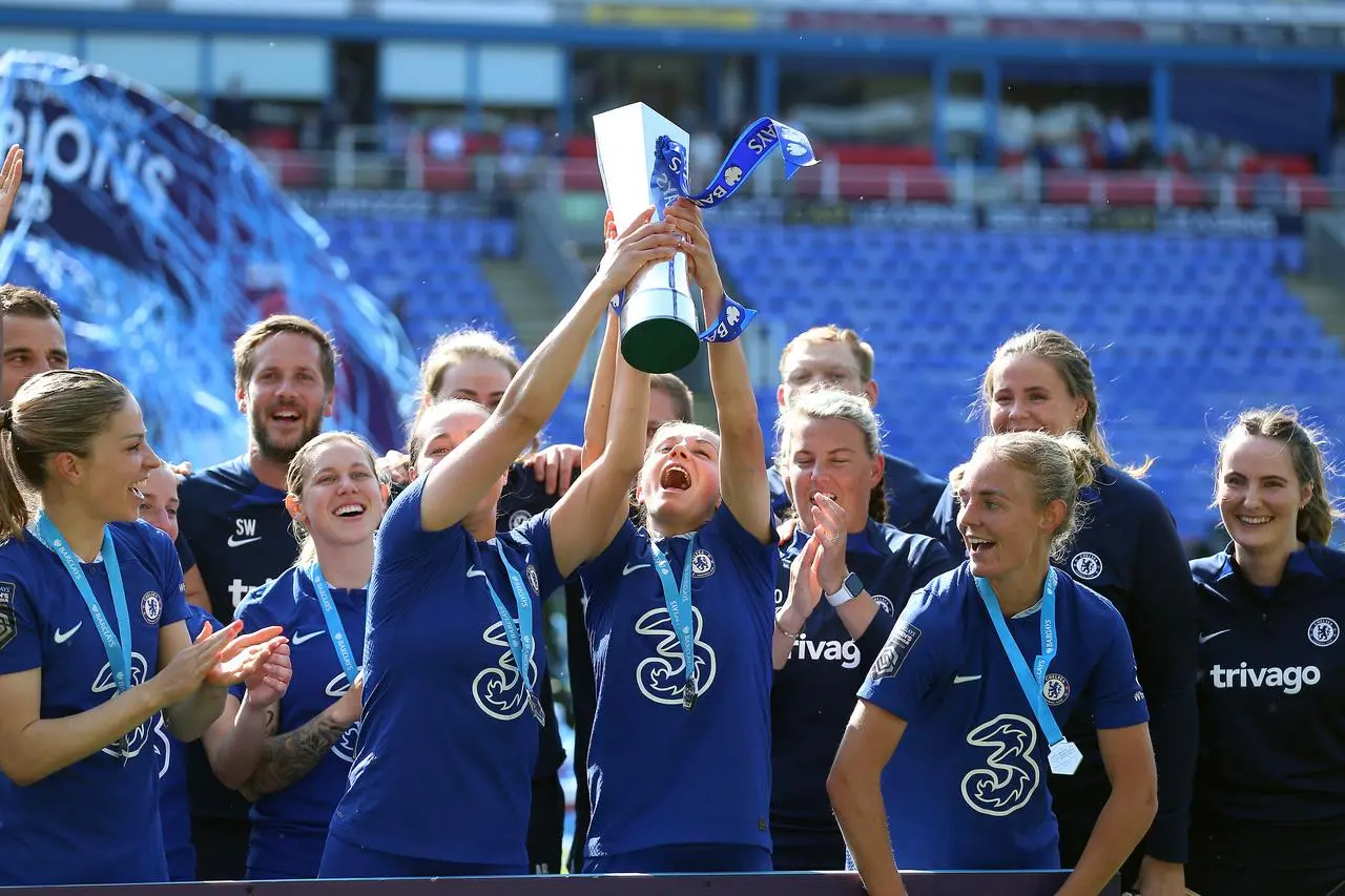 Chelsea celebrate winning the WSL