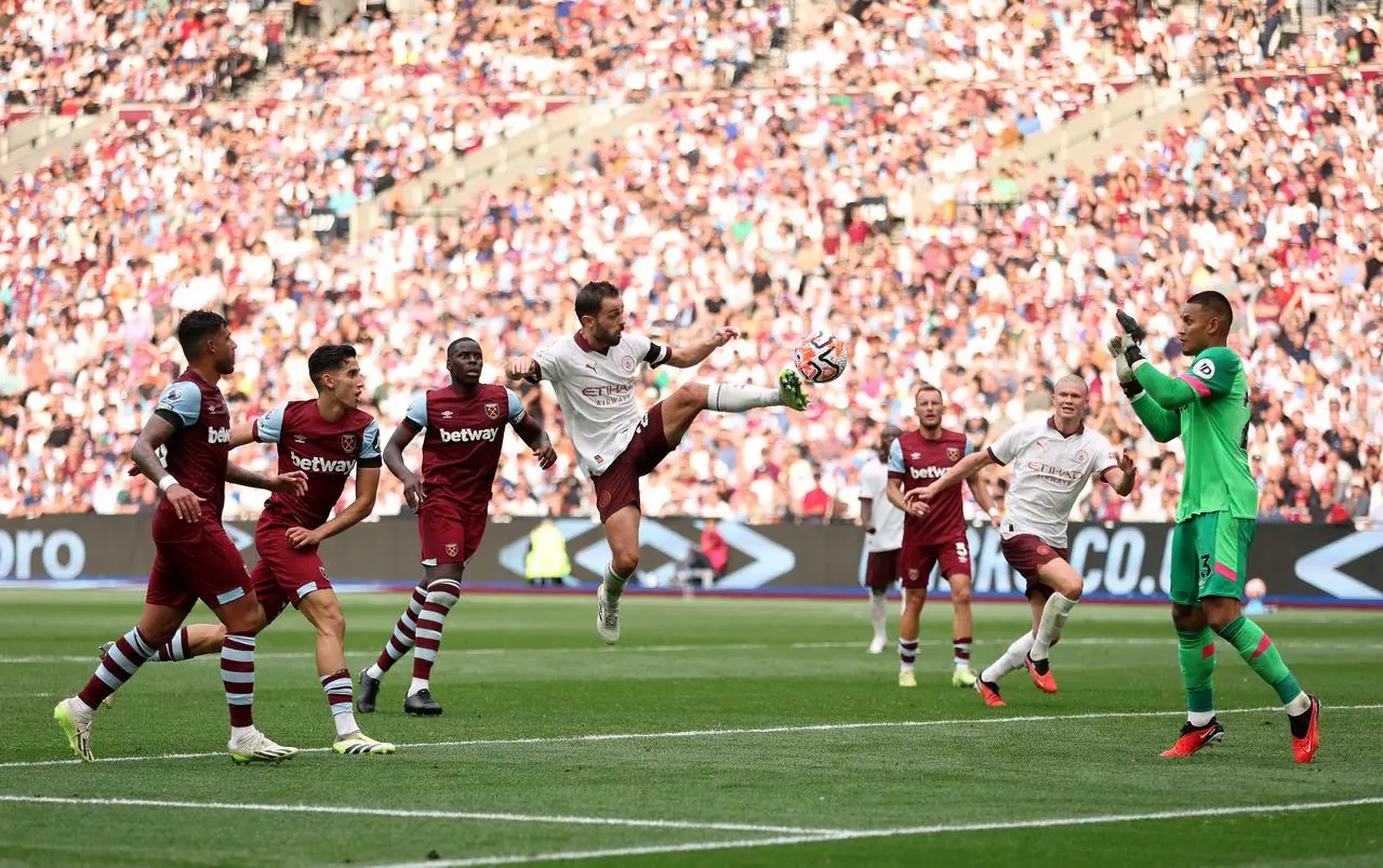 Bernardo Silva fired City ahead for the first time 