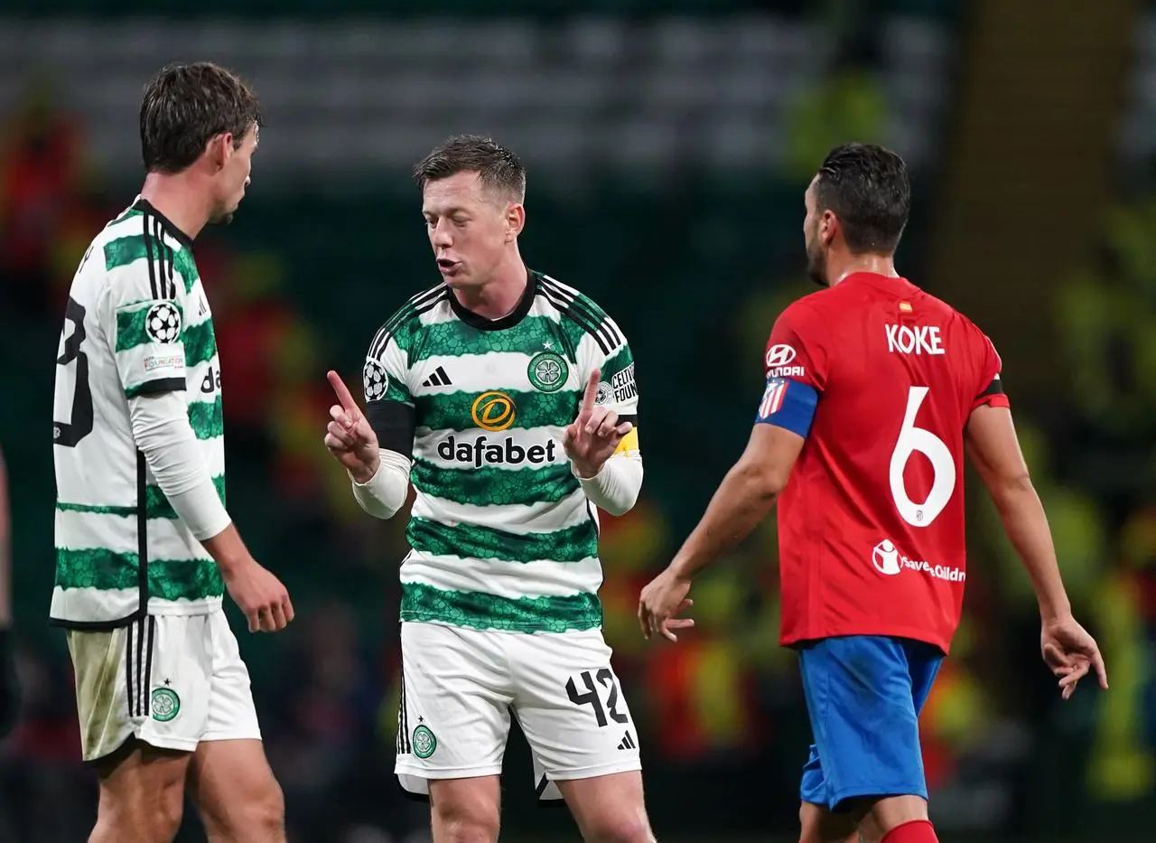 Callum McGregor, centre