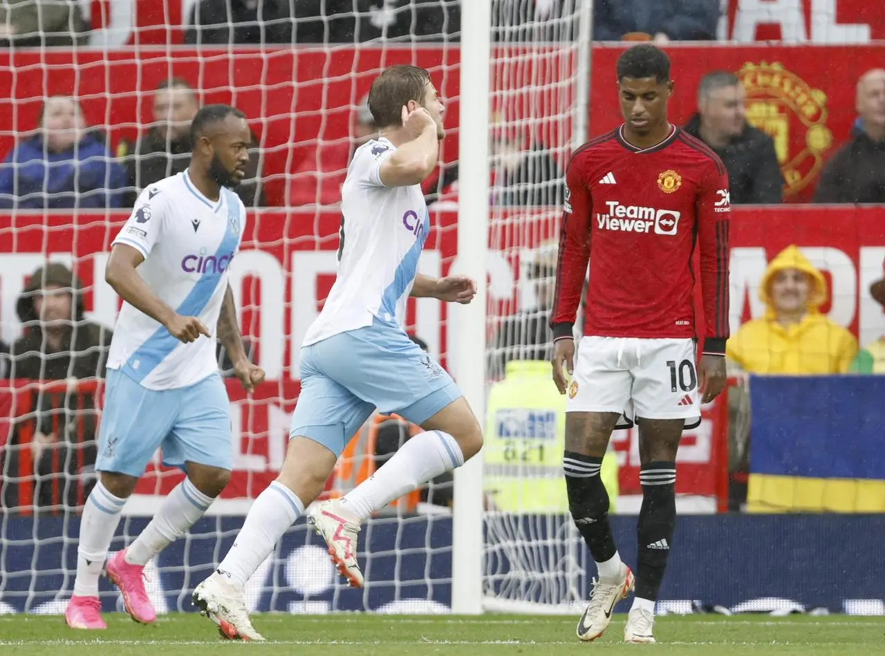 Joachim Andersen celebrates firing Crystal Palace into the lead 