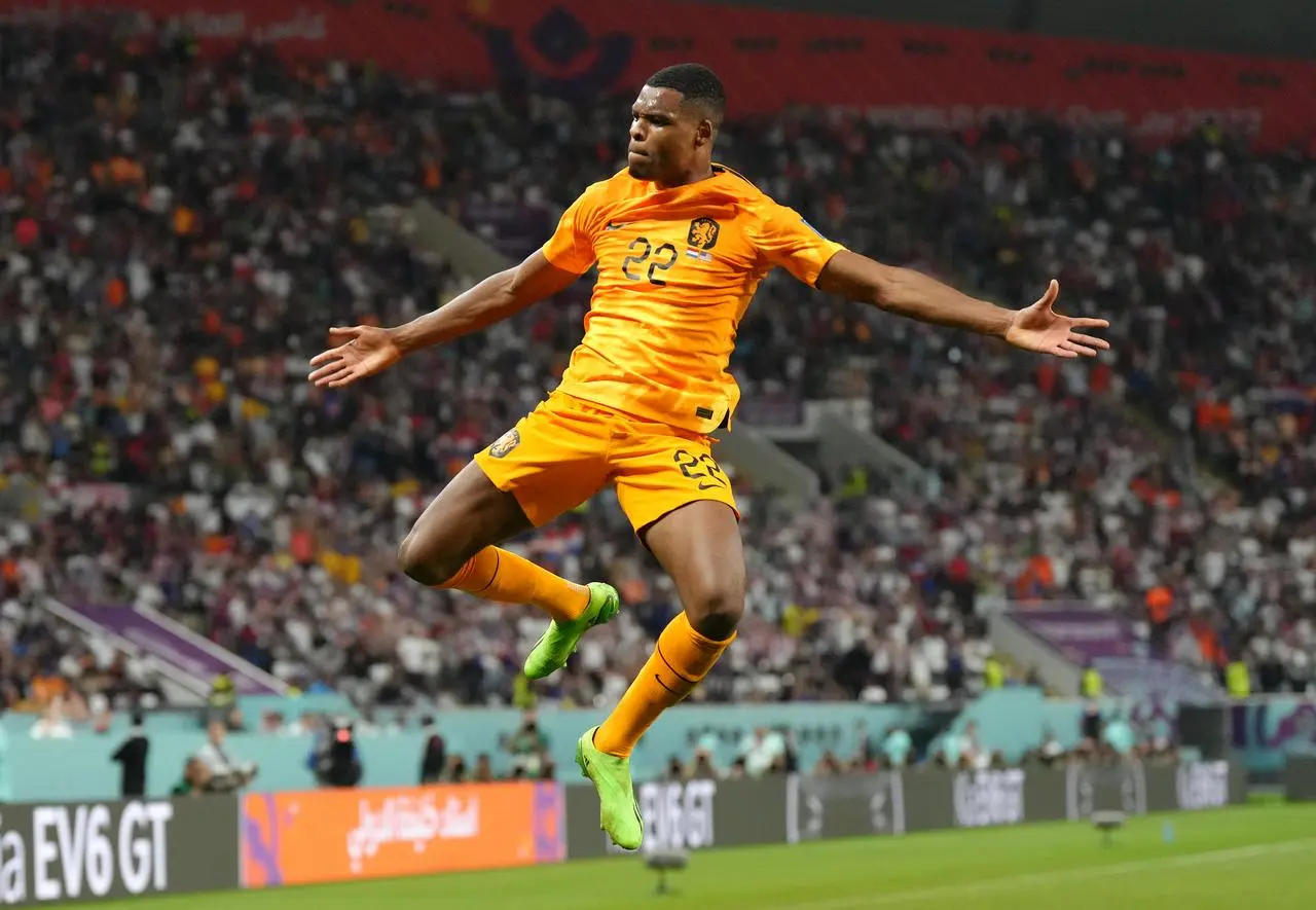 Netherlands' Denzel Dumfries celebrates