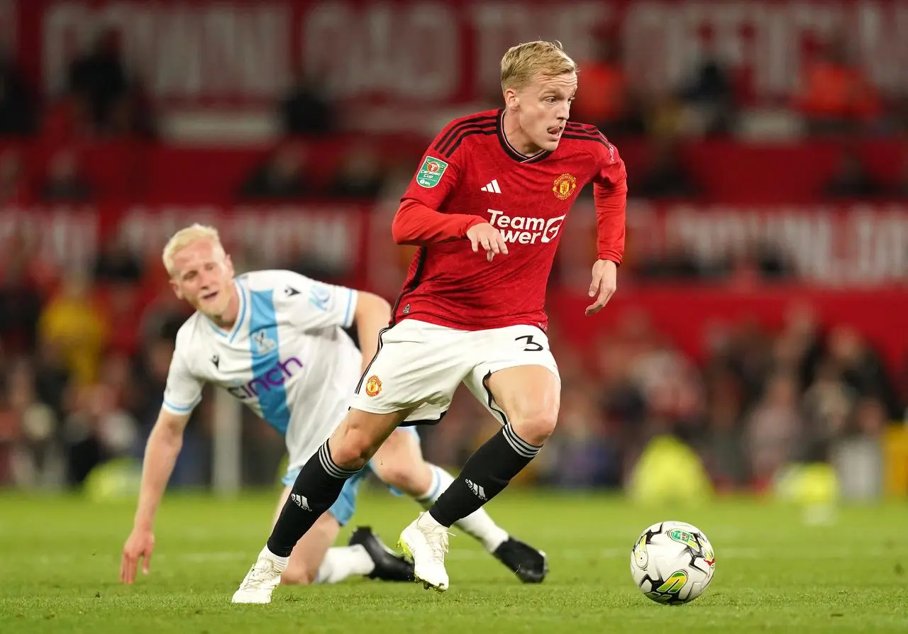 Donny Van De Beek in action for Manchester United