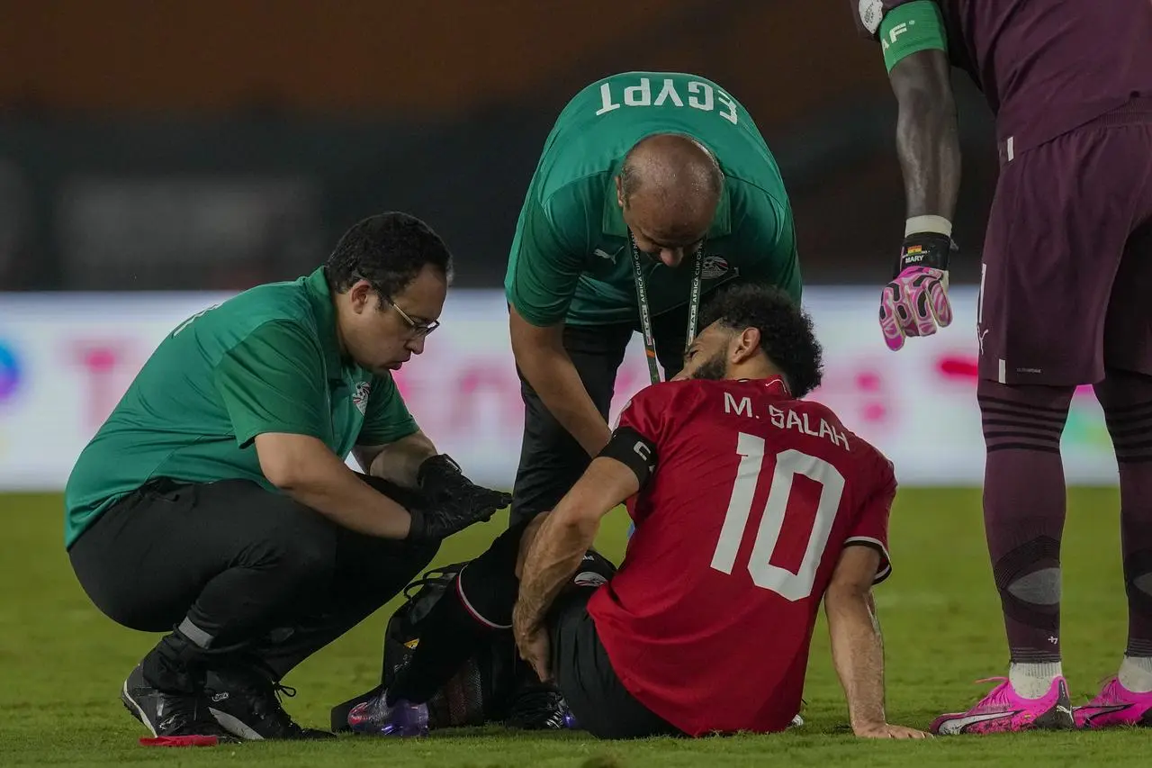 Egypt’s Mohamed Salah receives medical treatment 