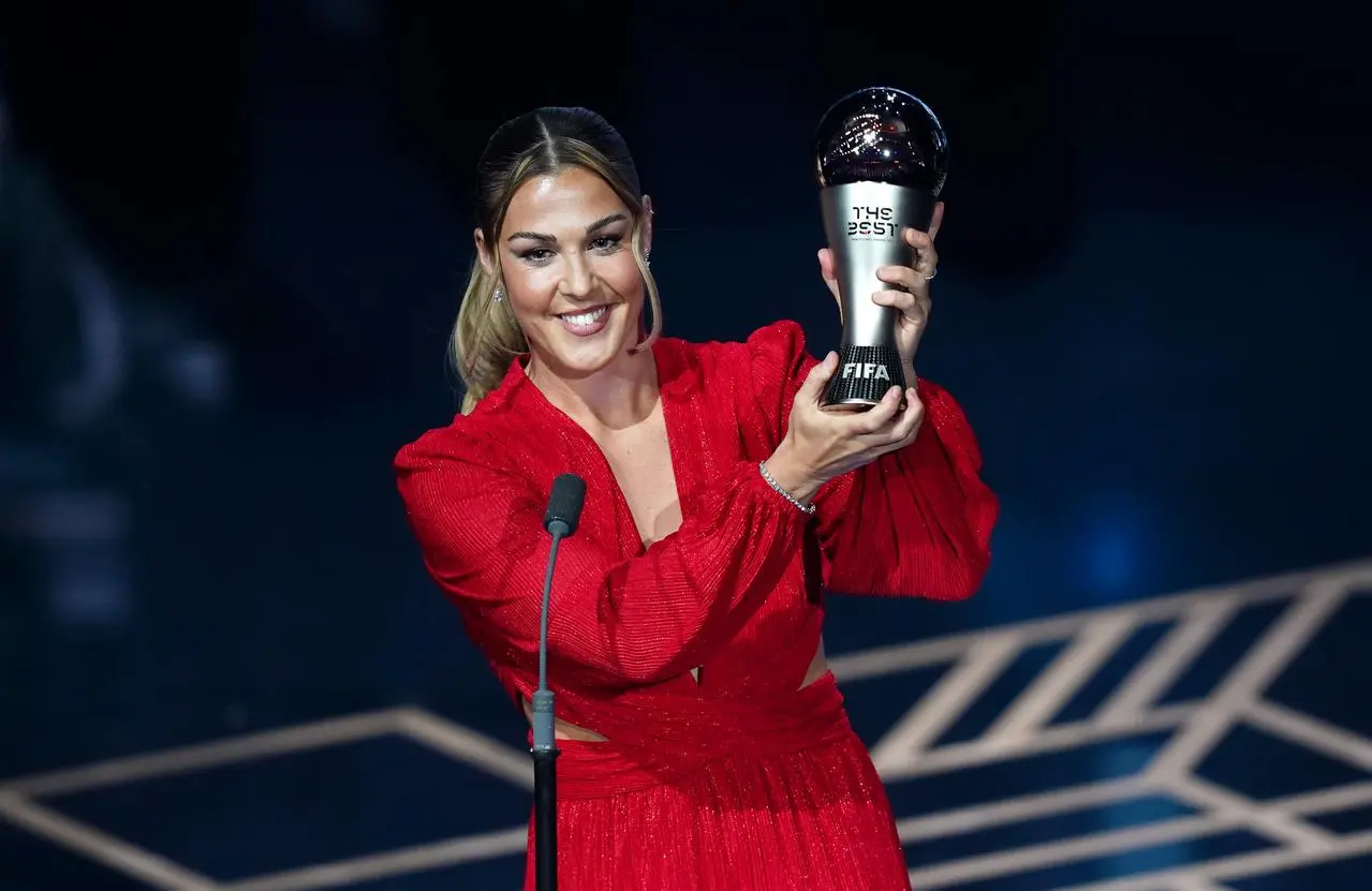 Mary Earps on stage after receiving the award for The Best Women’s Goalkeeper