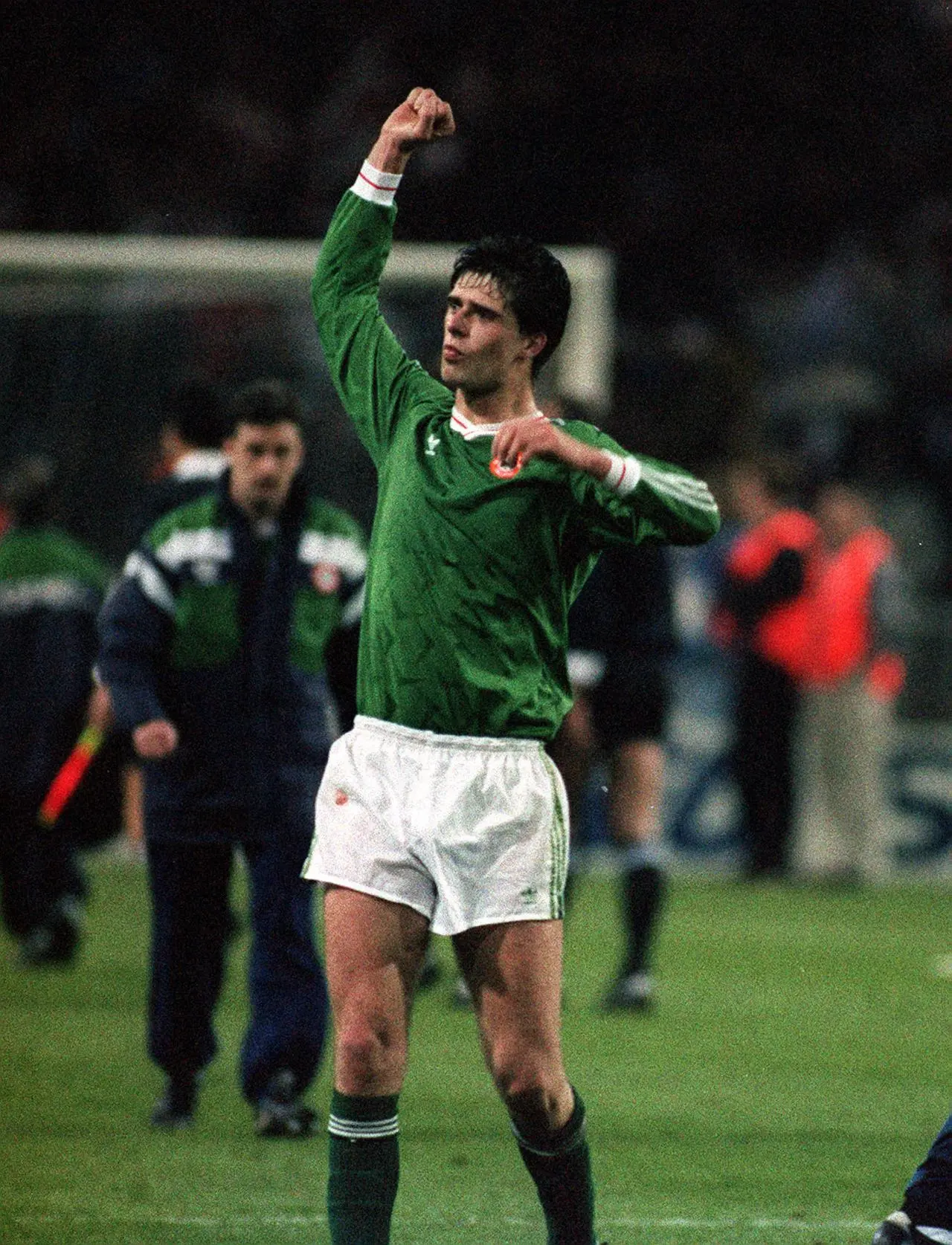 Niall Quinn celebrates at Wembley