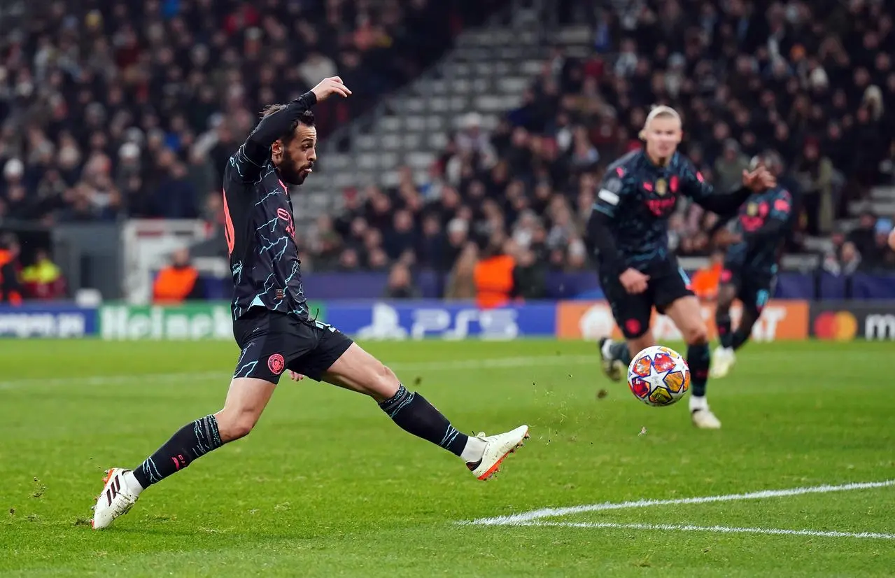 Bernardo Silva scores Manchester City’s second goal