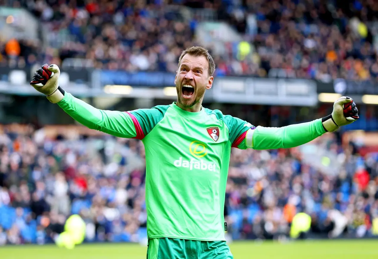 Bournemouth goalkeeper Neto celebrates Antoine Semenyo's goal 