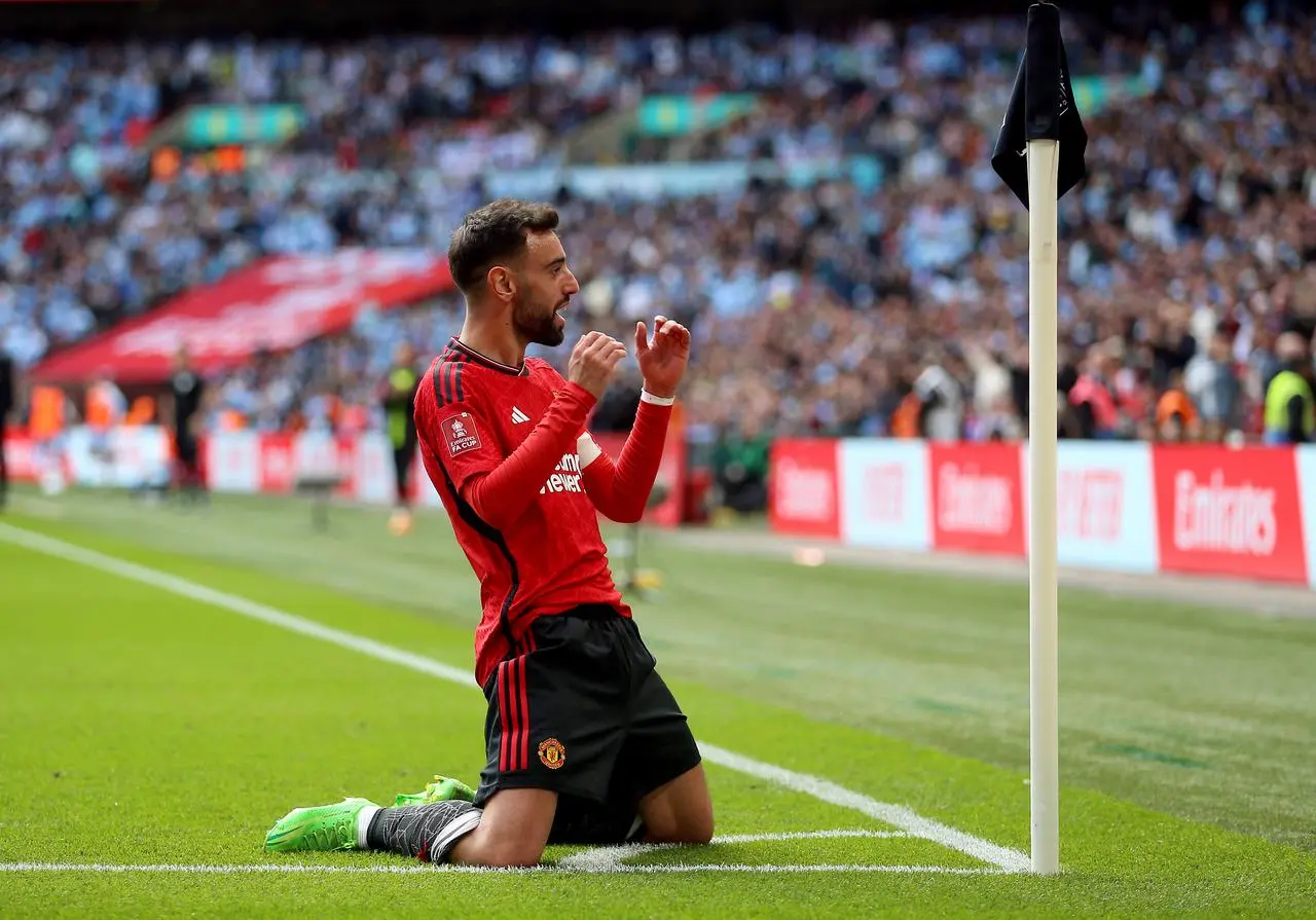 Manchester United’s Bruno Fernandes celebrates scoring