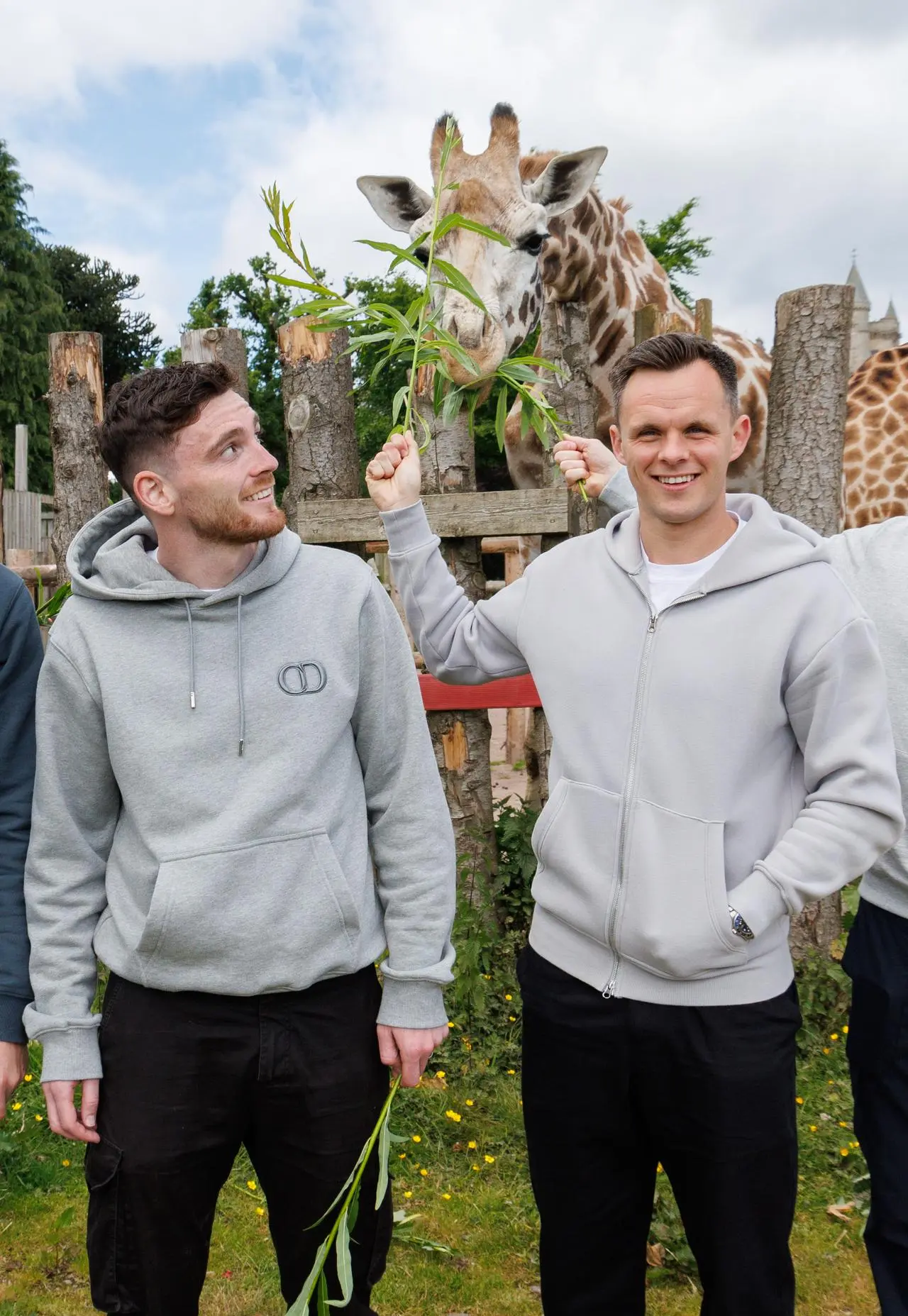 Andy Robertson, Lawrence Shankland and a giraffe