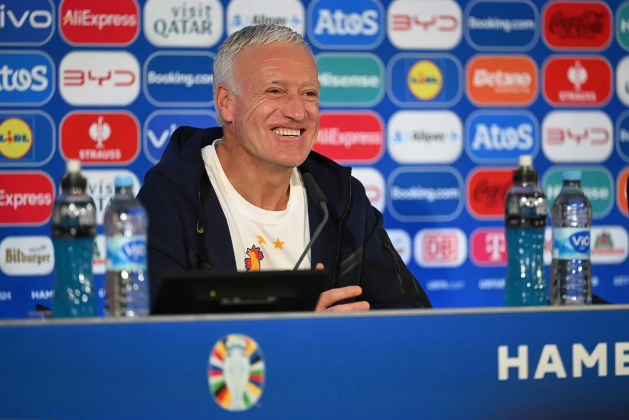 Didier Deschamps speaks to the press 