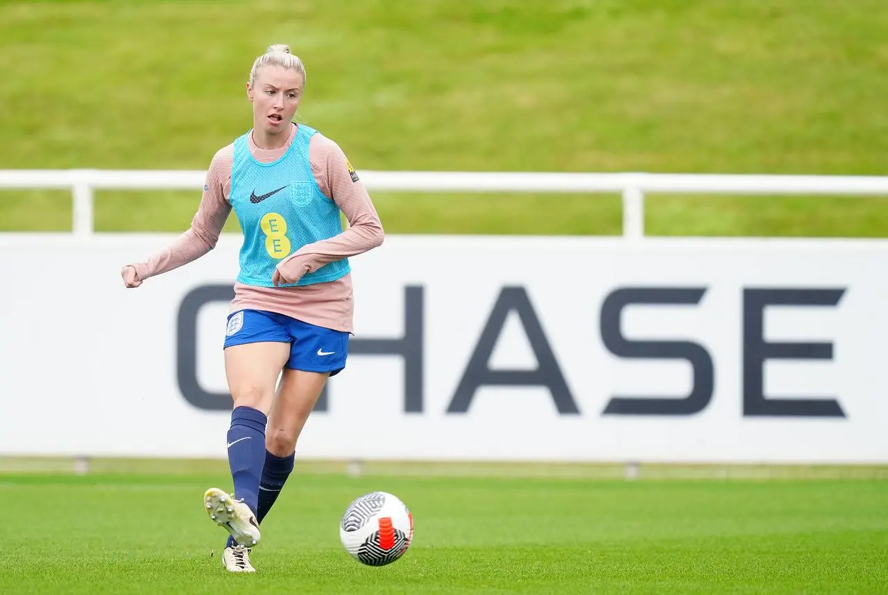 Leah Williamson kicking a ball in training