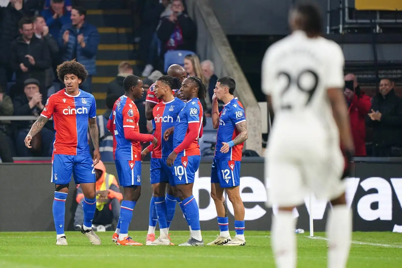 Palace celebrate against Man Utd