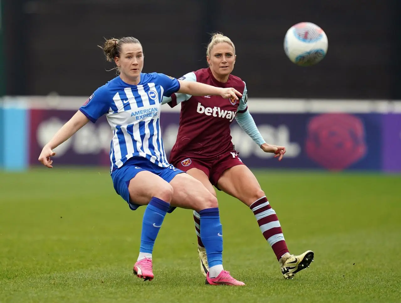 Elisabeth Terland battling for the ball