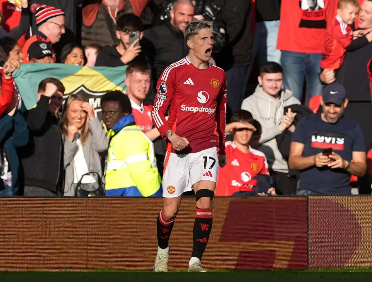 Alejandro Garnacho celebrates equalising