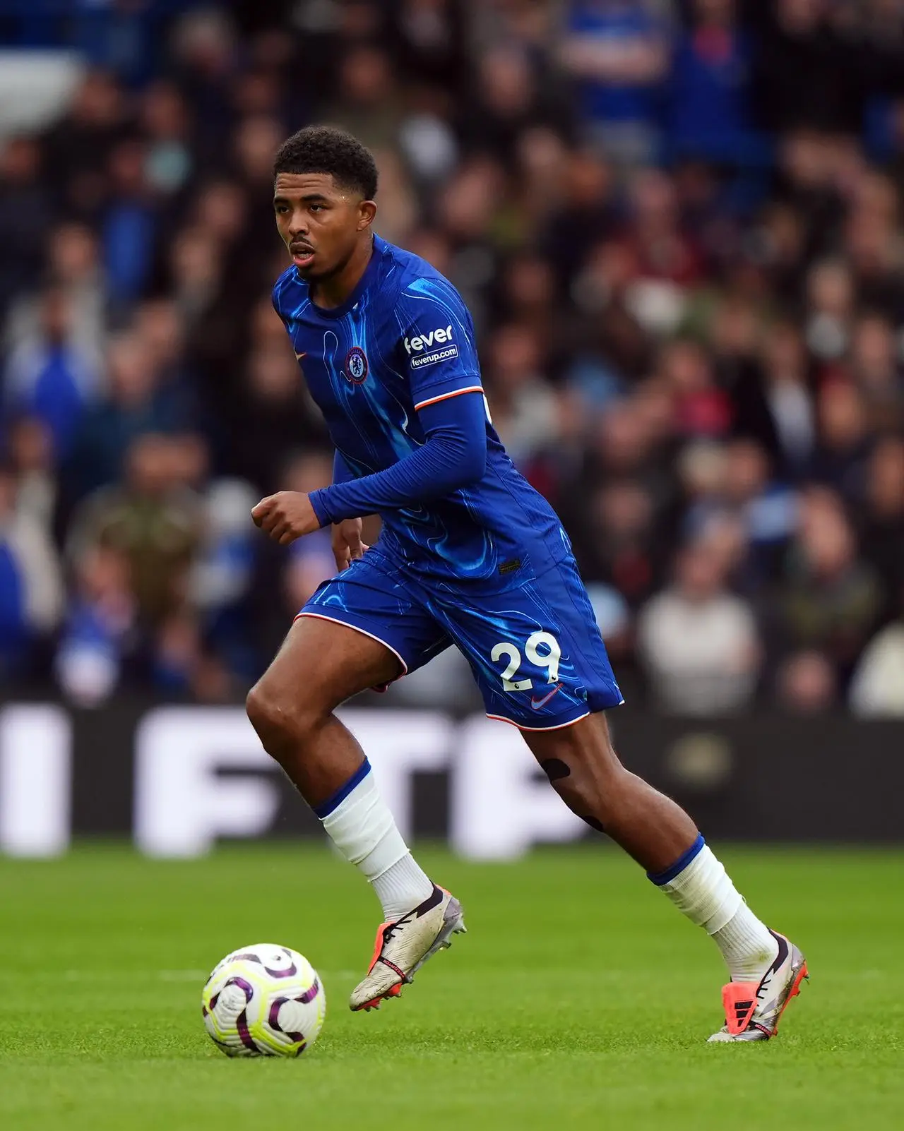 Wesley Fofana playing for Chelsea 