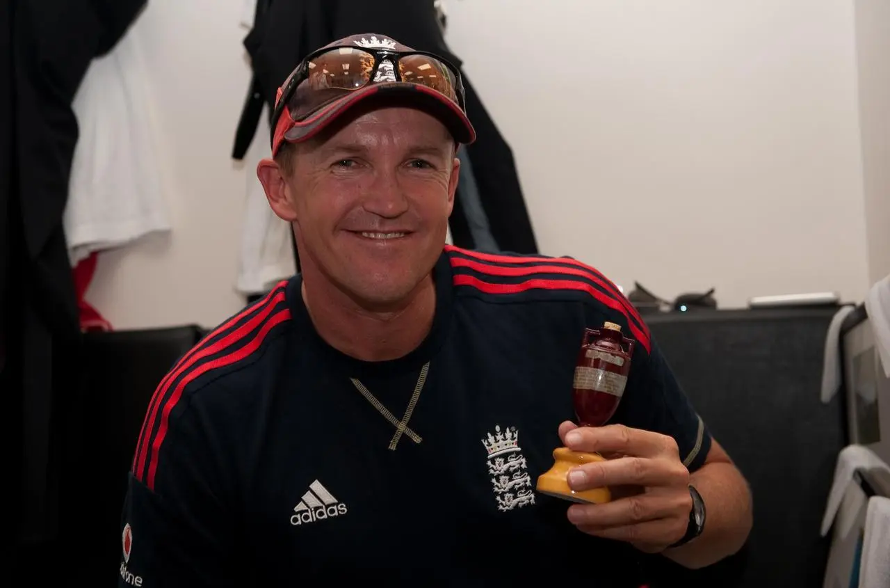 Andy Flower with the Ashes urn