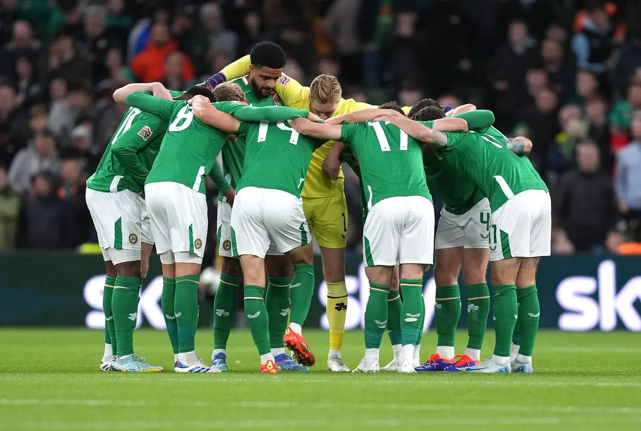 Republic of Ireland players in a huddle