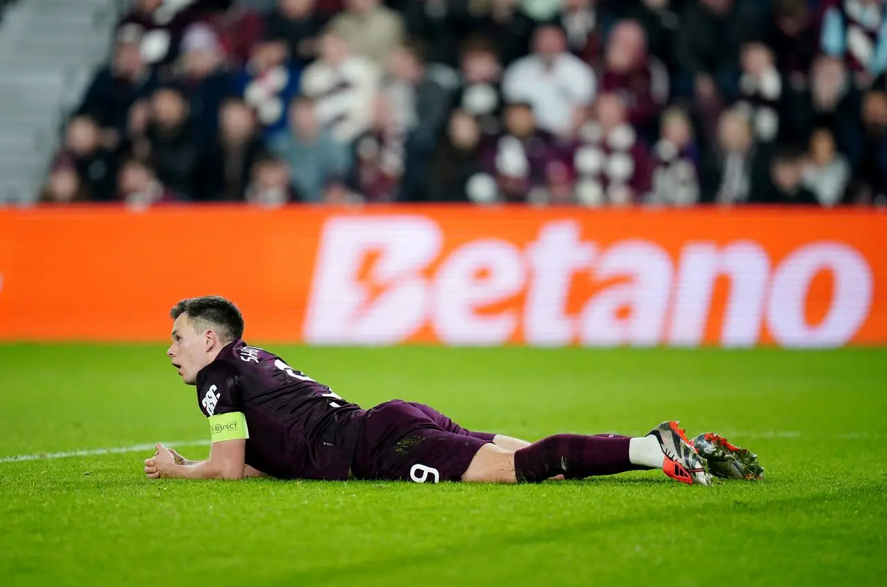 Lawrence Shankland on the ground