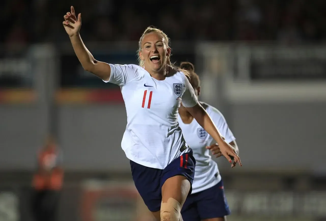 Toni Duggan celebrates scoring against Wales in 2018