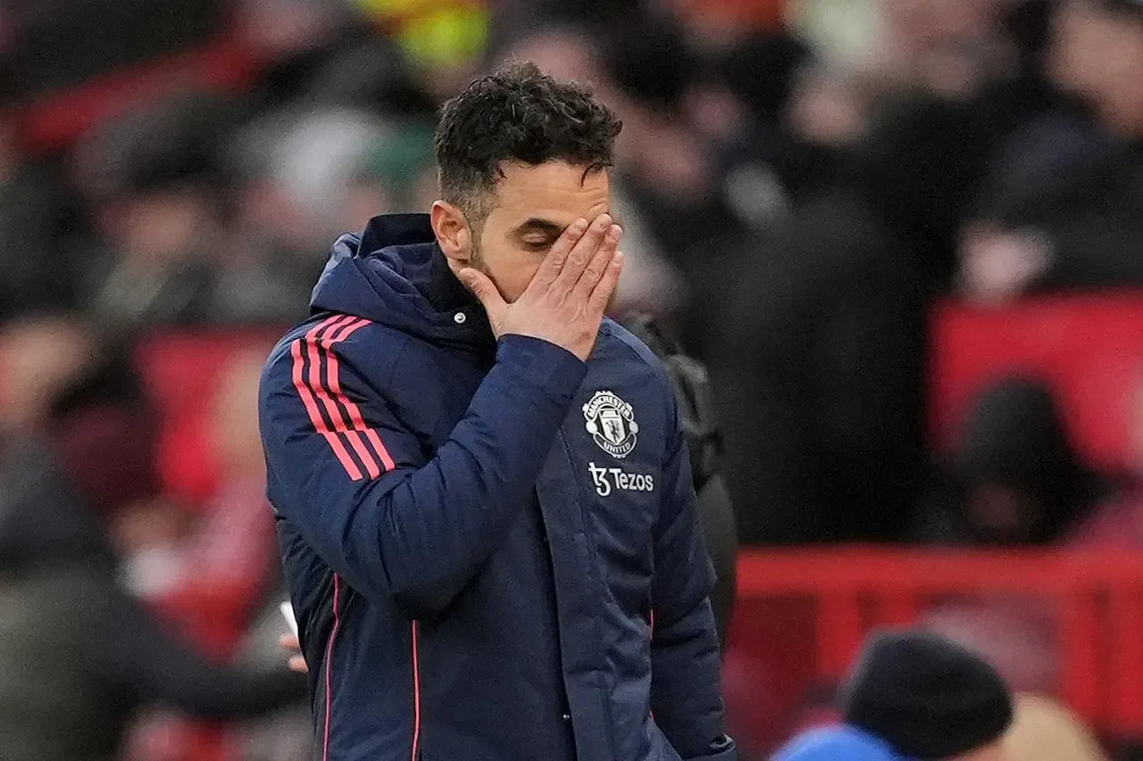 Ruben Amorim reacts during Manchester United's defeat by Bournemouth