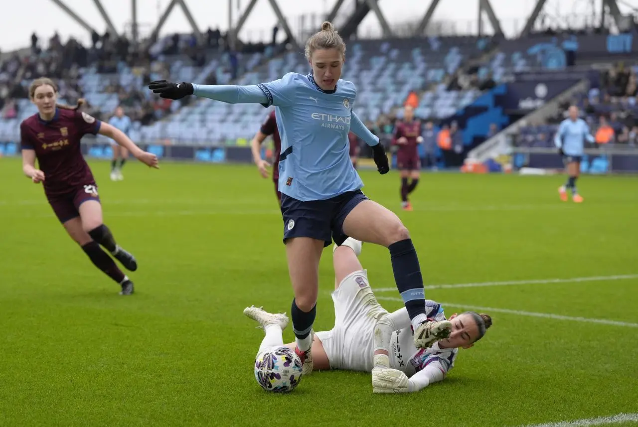 Manchester City’s Vivianne Miedema in action with Ipswich Town goalkeeper Natalia Negri