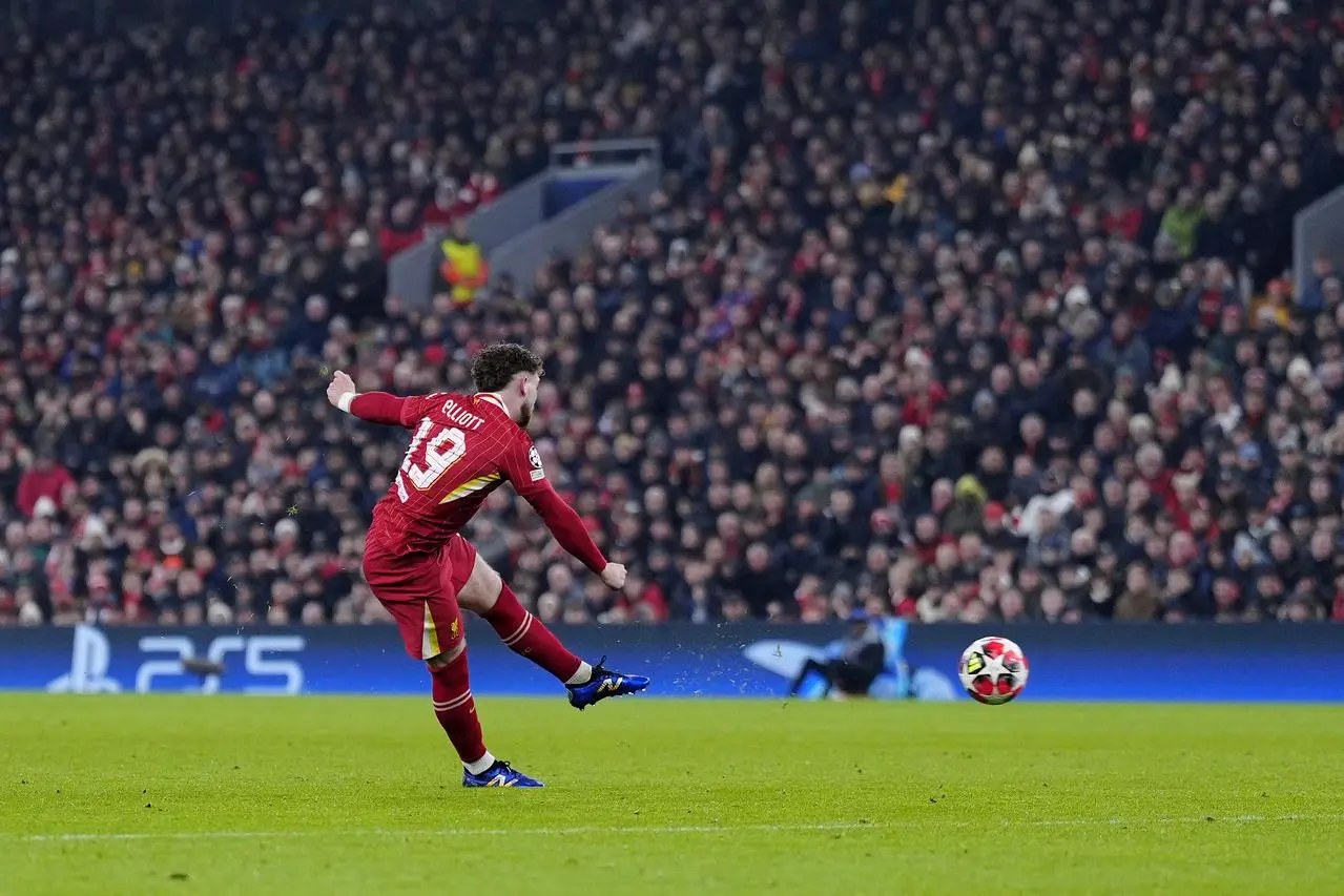 Harvey Elliott scores Liverpool’s winner against Lille