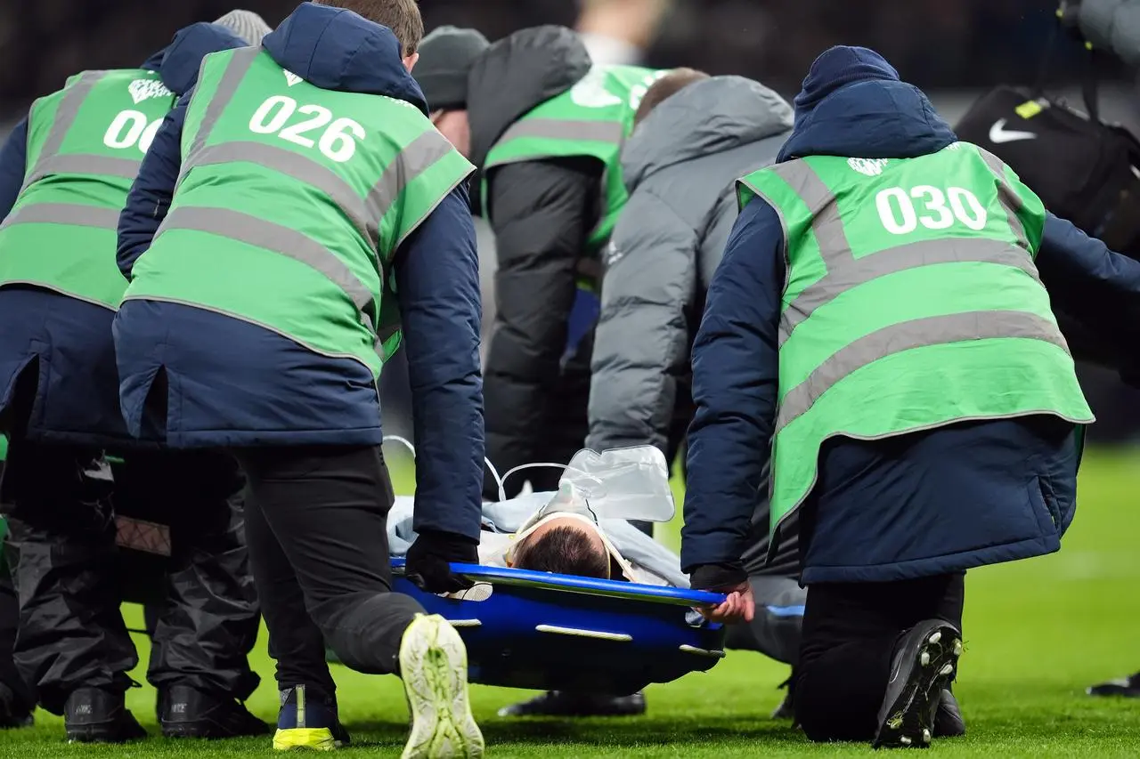 Rodrigo Bentancur leaves the pitch on a stretcher 