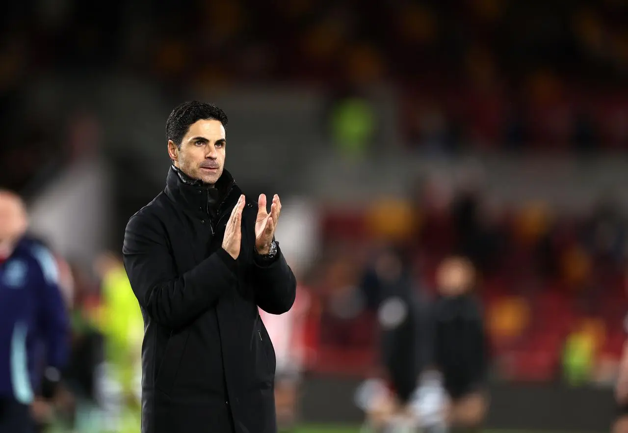 Arsenal manager Mikel Arteta applauds after his side win at Brentford