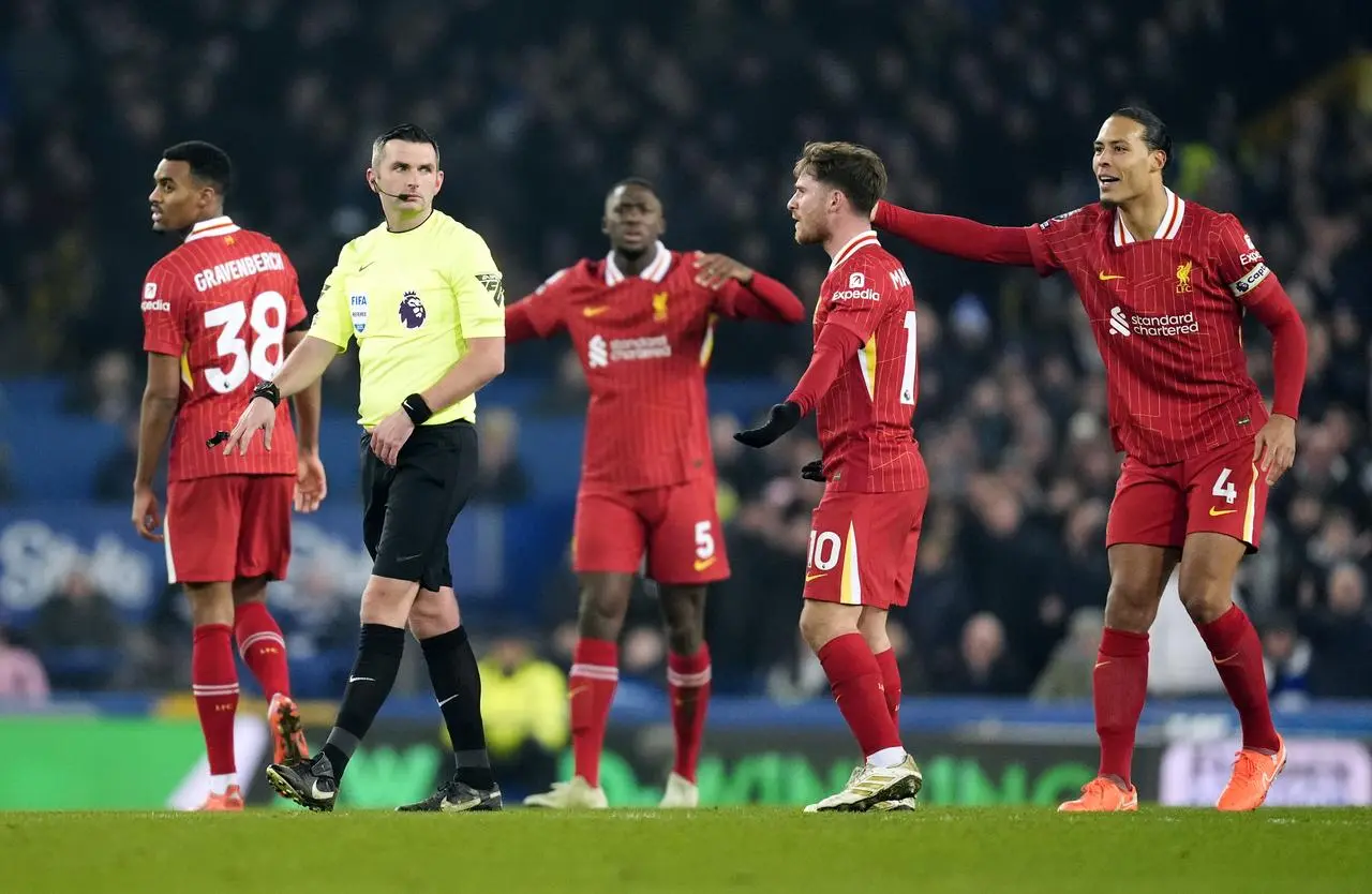 Michael Oliver makes a decision 