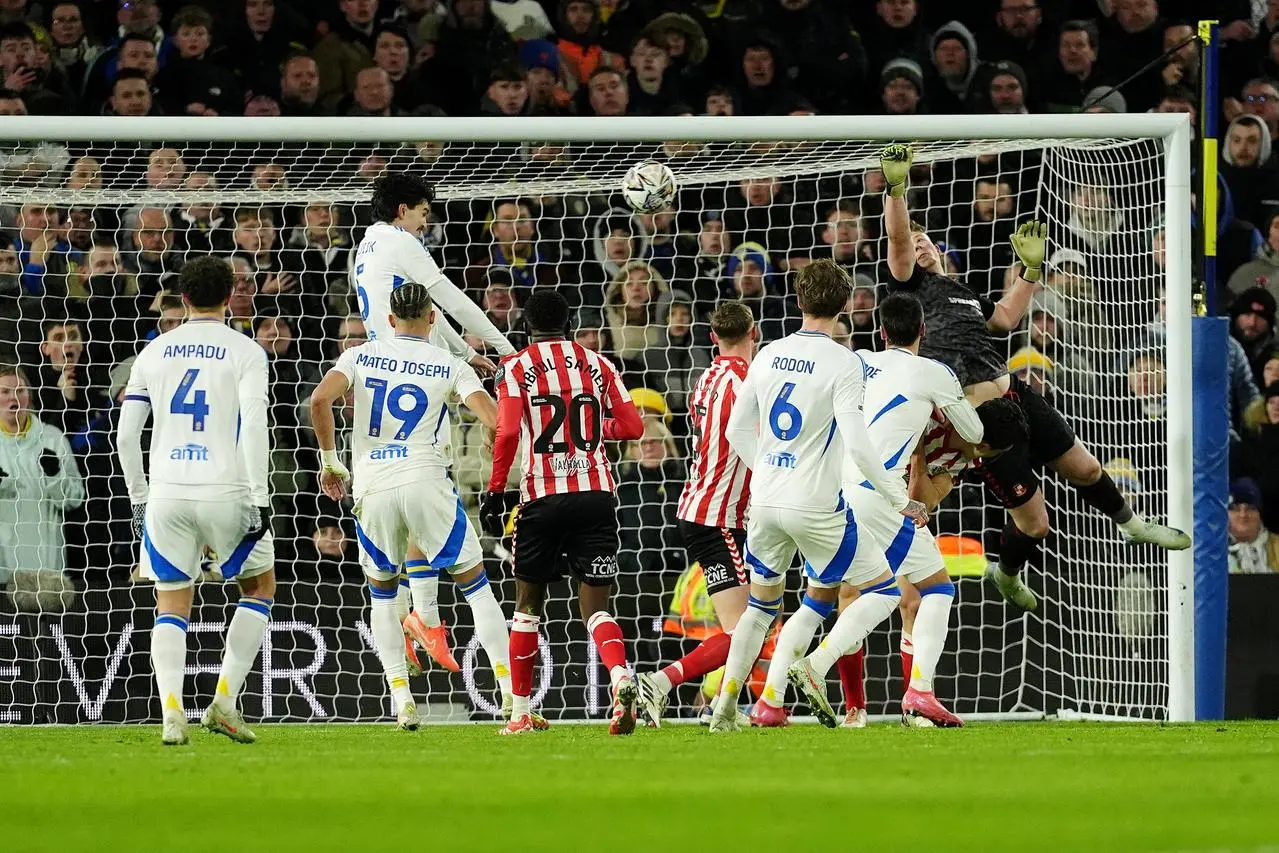 Pascal Struijk, second left, scores the winner for Leeds against Sunderland